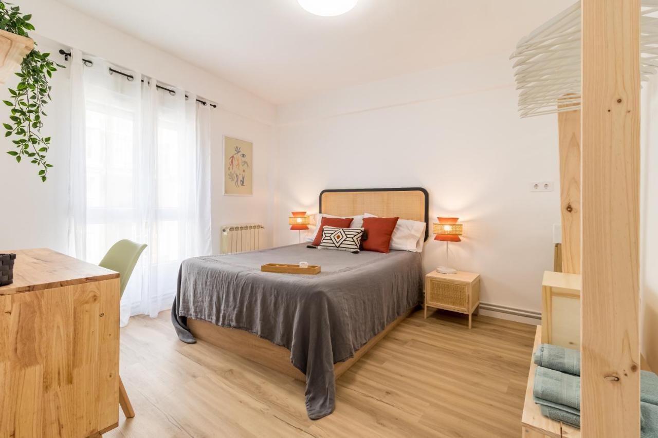 Apartamento Recien Reformado Plaza Del Ayuntamiento Santander Exteriör bild