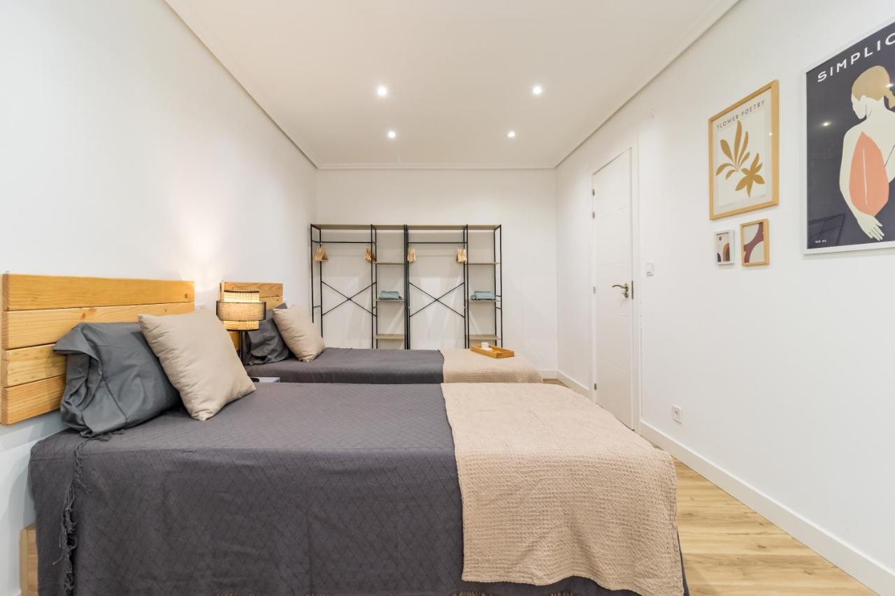 Apartamento Recien Reformado Plaza Del Ayuntamiento Santander Exteriör bild